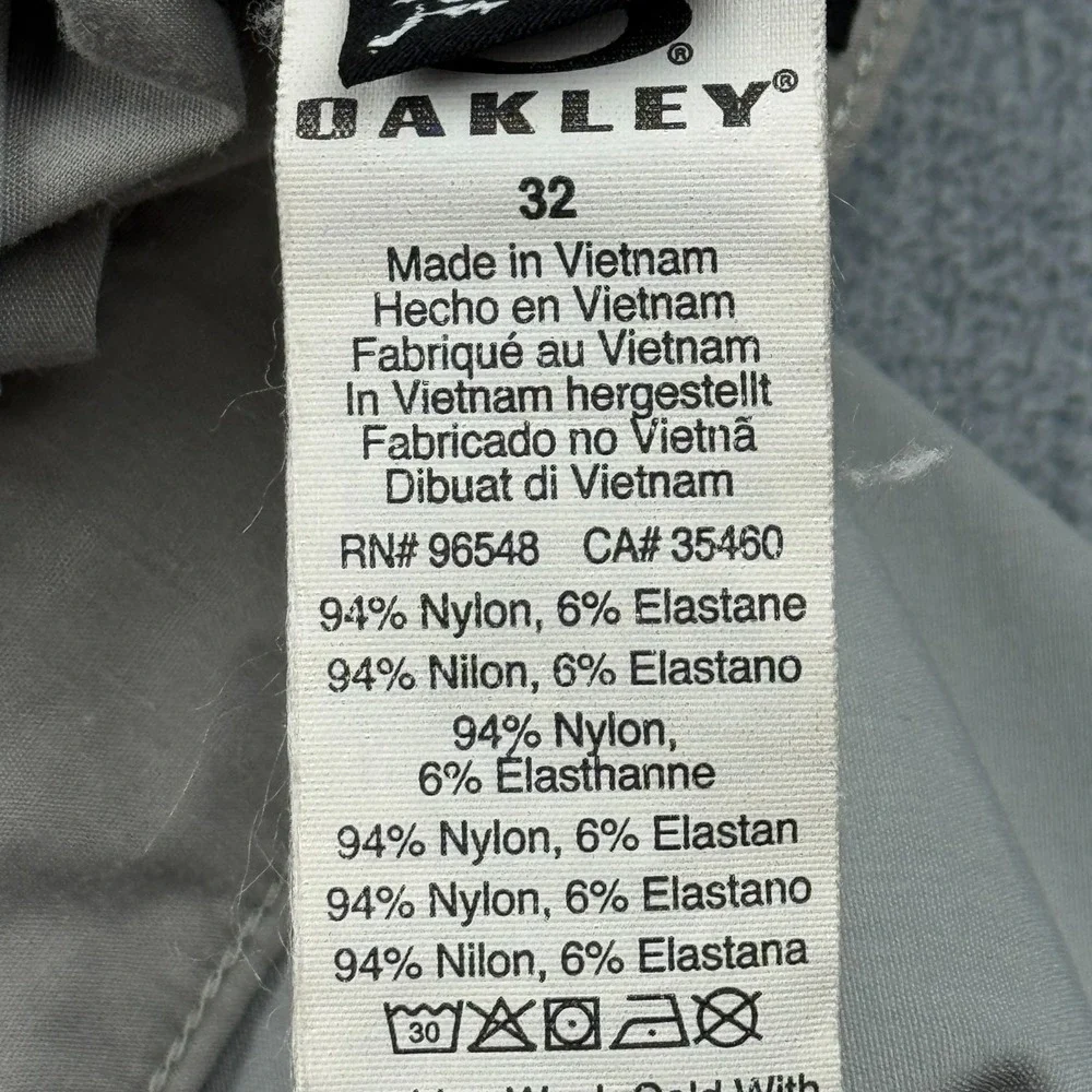 Oakley Shorts Mens 32 Gray Take Golf 12